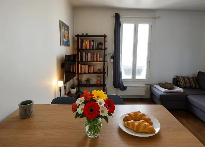 Etoile De Montmartre * Paris